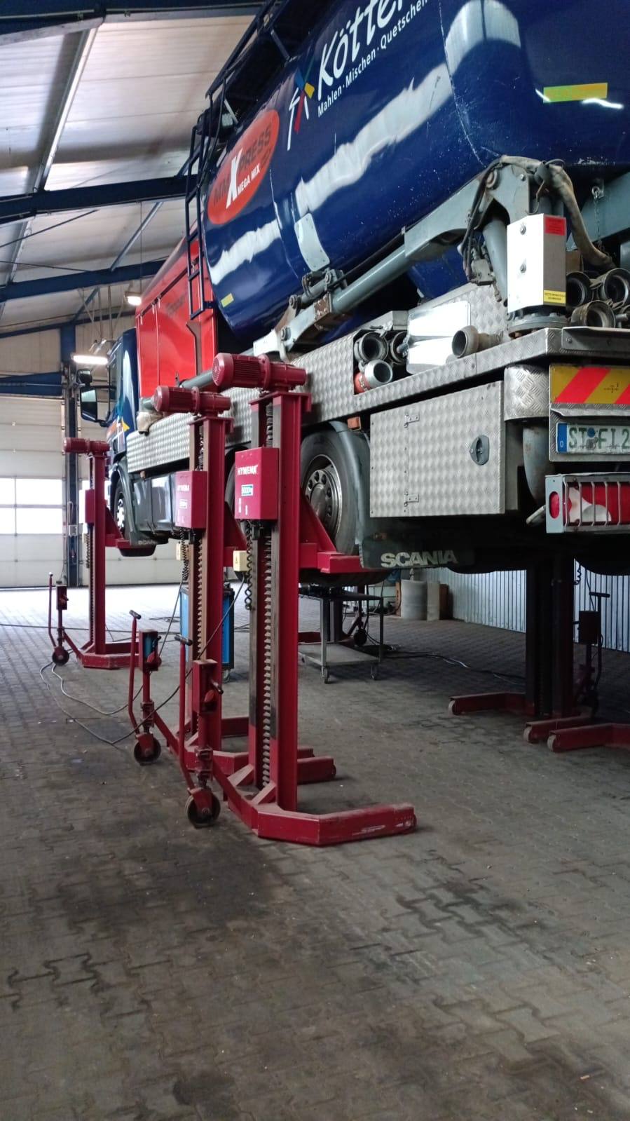 Fahrzeugwartung in der Werkstatt